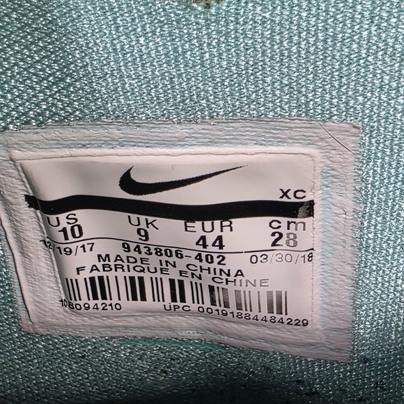 Nike Kyrie 4 \